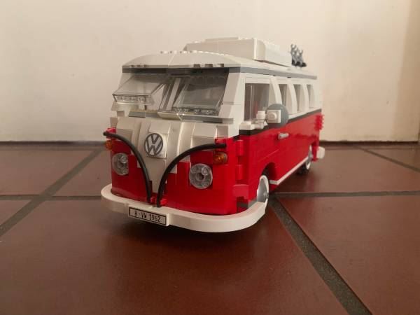 LEGO 10220 Volkswagen T1 Camper Van (VW Bus), Lego 10220, Ozzy, Sculptures, Pasadena, Image 2