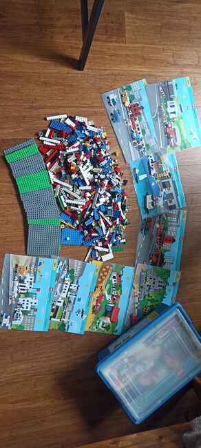 Lego education box with 8 buildable sets, Lego 9324, Kian Nel, Education/Dacta, Johannesburg, Image 3