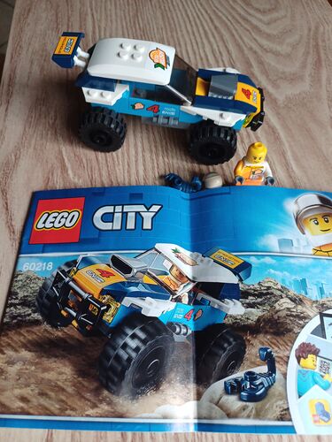 Lego city desert rally racer 60218 on sale