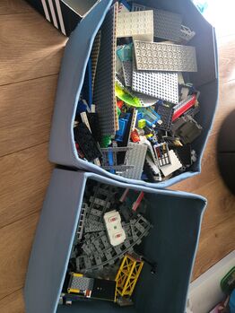 14+kg of lego, Lego, Daniel McArdle, City, Dundalk