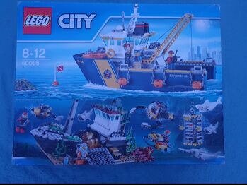 Deep sea exploration ship ***Discounted retired product****, Lego 60095, Anna, City, Peterborough