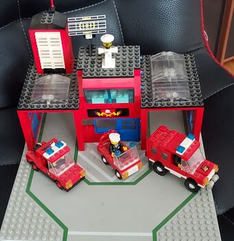 Feuerwehr-Polizeistationen und Krankenhaus, Lego, Burkhalter Brigitte, Classic, Ostermundigen 1
