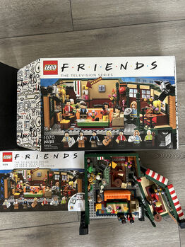 Friends Central Perk Lego Set, Lego 21319, Abby Hinterberger, Friends, Ottawa