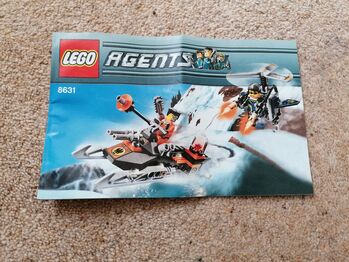 Jetpack pursuit, Lego 8631, Jeremy, Agents, Reading