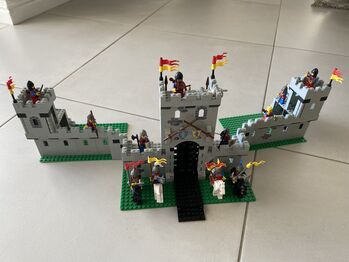 King's Castle (1984), Lego 6080, Scott Barnes, Castle, George