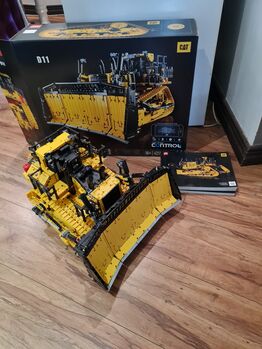 LEGO 42131 Cat D11T Bulldozer, Lego 42131, Andrew, Technic, Johannesburg, Sandton
