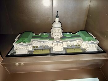 LEGO Architecture Das Kapitol (21030) – komplett mit Anleitung – Top Zustand, Lego, petzipeer, Architecture, Wien
