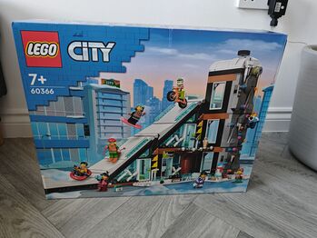 LEGO City Ski and Climbing Center 60366, Lego 60366, Victoria Hannah, City, Falkirk