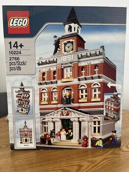 Lego Modular Series Town Hall 10224, Lego 10224, Rei, Modular Buildings