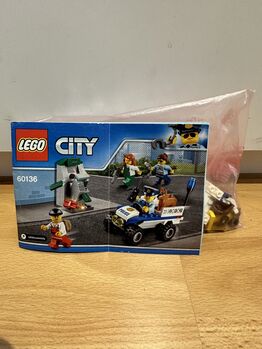 LEGO Police Starter Set, Lego 60136, Daniela, City