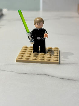LEGO Star Wars – Jedi Master Luke Skywalker Minifigure, Lego, Thomas Holloway, Minifigures, Hailsham