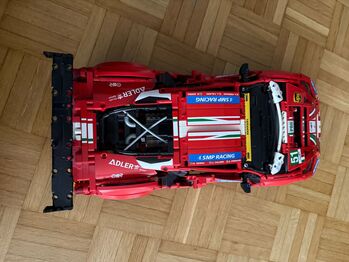 LEGO Technic Ferrari 488 GTE AF Corse, Lego, Nathalie , Technic