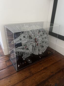 Millenium Falcon, Lego 75192, Yana, Star Wars, London 