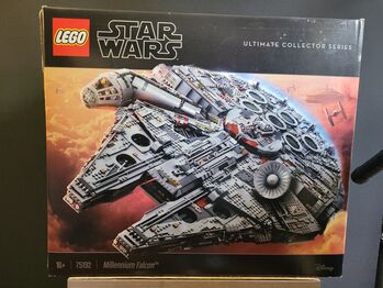 UCS Millennium Falcon, Lego 75192, Ian, Star Wars, Leumeah 