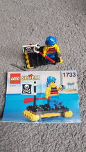 1733 Shipwrecked Pirate - great condit w instructions & mini fig Lego 1733