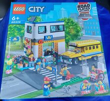 60329 City School Day Lego 60329