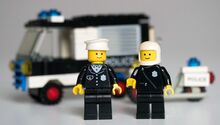 6684 Polizei Einsatzwagen von 1984 Lego 6684