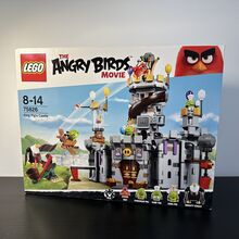 The Angry Birds Movie King Pig's Castle Lego 75826