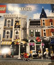 Assembly Square Lego 10255