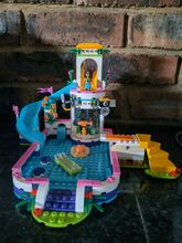 Heart Lake summer pool friends Lego 41313