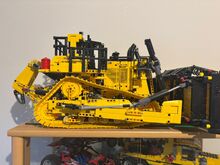 LEGO CAT D11 Bulldozer Lego