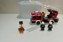 Lego City Fire Ladder Truck (Price Negotiable) Lego 60107