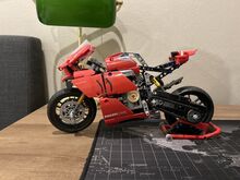 Lego ducati motorcycle Lego 42107