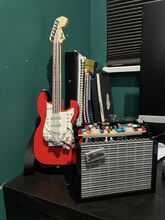 Lego Ideas Fender Stratocaster Guitar and Amp Lego 21329