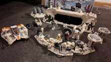 LEGO Star Wars Assault on Hoth UCS Lego 75098