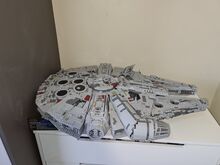 Lego star wars ucs millennium falcon Lego 75192