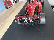 Lego Techinc Ferrari SF-24 Lego 42207 