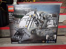 Liebherr R9800 Excavator Lego 42100