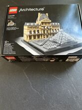 Louvre Lego 21024