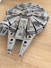 Millenium Falcon Lego 75105