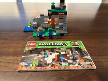 Minecraft - The Zombie Cave Lego 21141