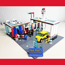 Service Station Lego 7993