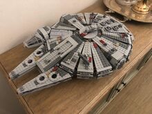 Star Wars Millennium Falcon Lego 75105