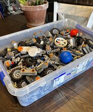 Full Box of unsorted Lego Mindstorms NXT Education Base Sets- contains multiple sets! Lego 9797