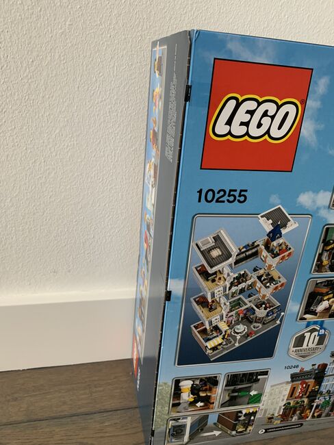 10255 - Assembly Square, Lego 10255, Willem van der Sluis, Modular Buildings, Bussum, Image 3