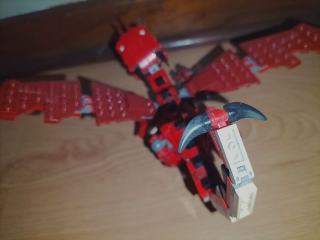 3-in-1 Red Creatures (Dragon, Snake, Scorpion)), Lego 31032, Sean Lawrence, Creator, Centurion, Image 3