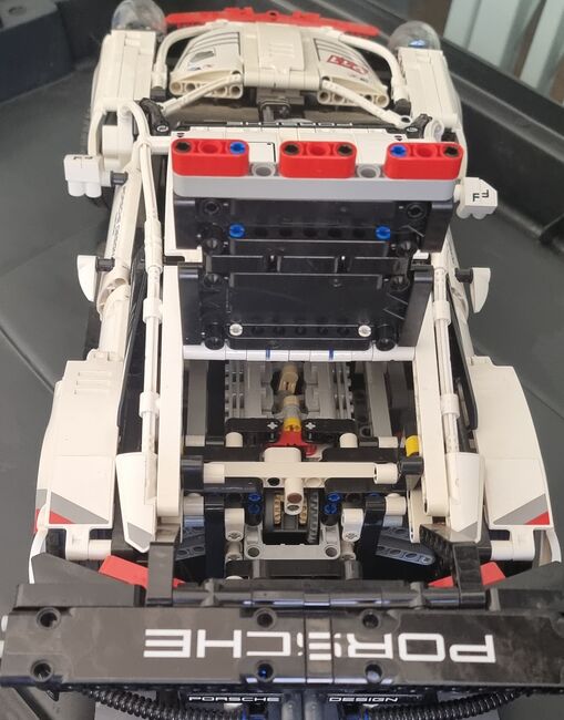 42096 | LEGO® Technic Porsche 911 RSR, Lego 42096, Alicia Wessels, Technic, Brackenhurst, Abbildung 3