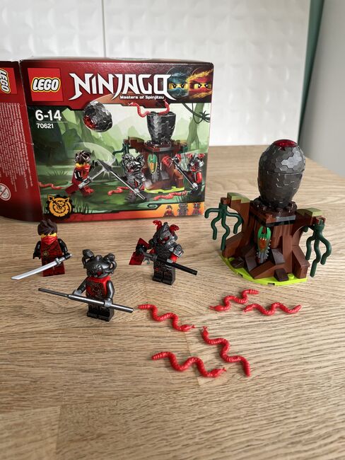 70621: Ninjago Vermillion Attack, Lego 70621, Jonathan Gray, NINJAGO