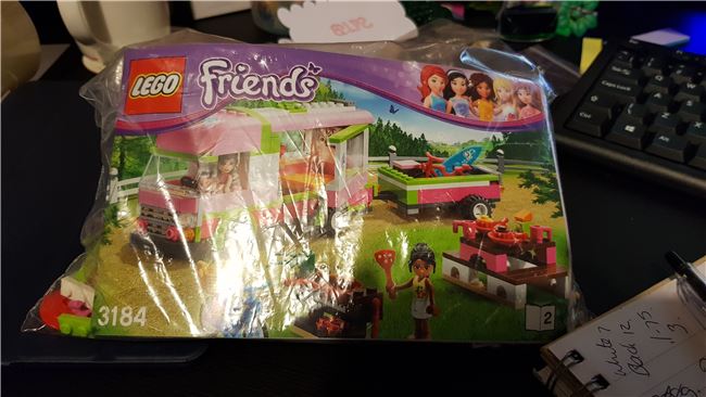 Adventure Camper, Lego 3184, WayTooManyBricks, Friends, Essex