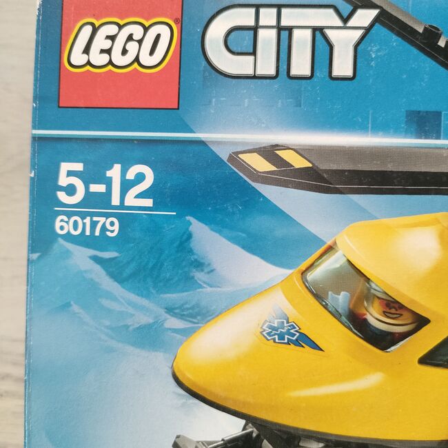 AMBULANCE HELICOPTER, Lego 60179, Mandy Bleach, City, East London, Abbildung 2