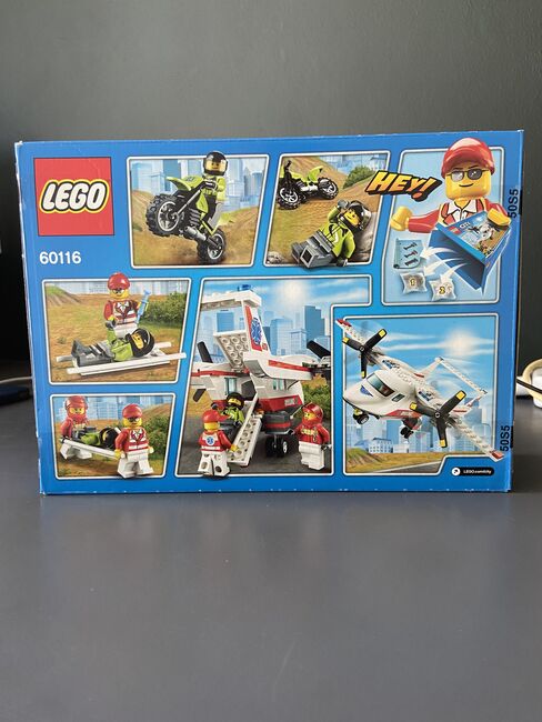 Ambulance Plane - Retired Set, Lego 60116, T-Rex (Terence), City, Pretoria East, Image 3