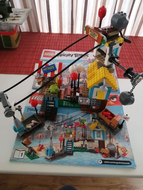 Angry Birds - Pig City Teardown, Lego 75824, Adele van Dyk, The Angry Birds, Port Elizabeth, Abbildung 3