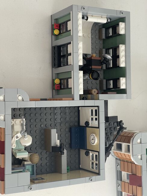 Assembly Square, Lego 10255, Karl Dirckx, Modular Buildings, Abbildung 5