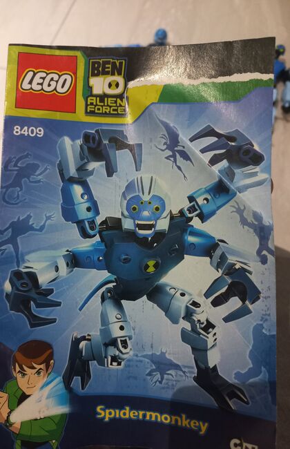 Ben 10 Spidermonkey and Big Chill Combo (8409 and 8519), Lego 8409, Mike, Ben 10: Alien Force, Ladysmith