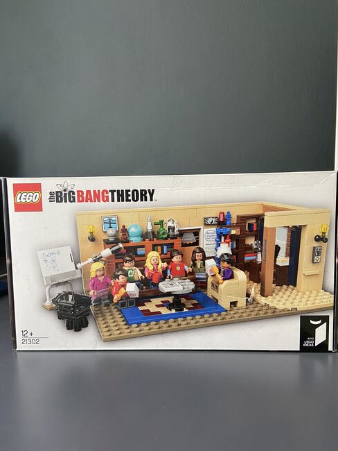 The Big Bang Theory - Retired Set, Lego 21302, T-Rex (Terence), Ideas/CUUSOO, Pretoria East, Image 2