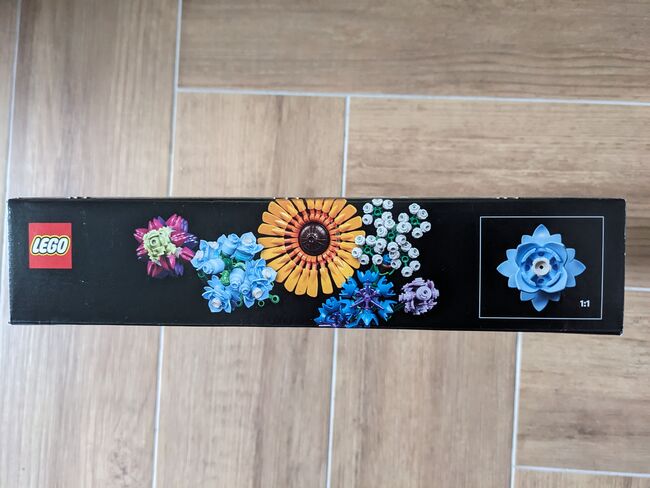 Botanical Collection Wildflower Bouquet, Lego 10313, Sarah Turner, other, Bristol, Image 3